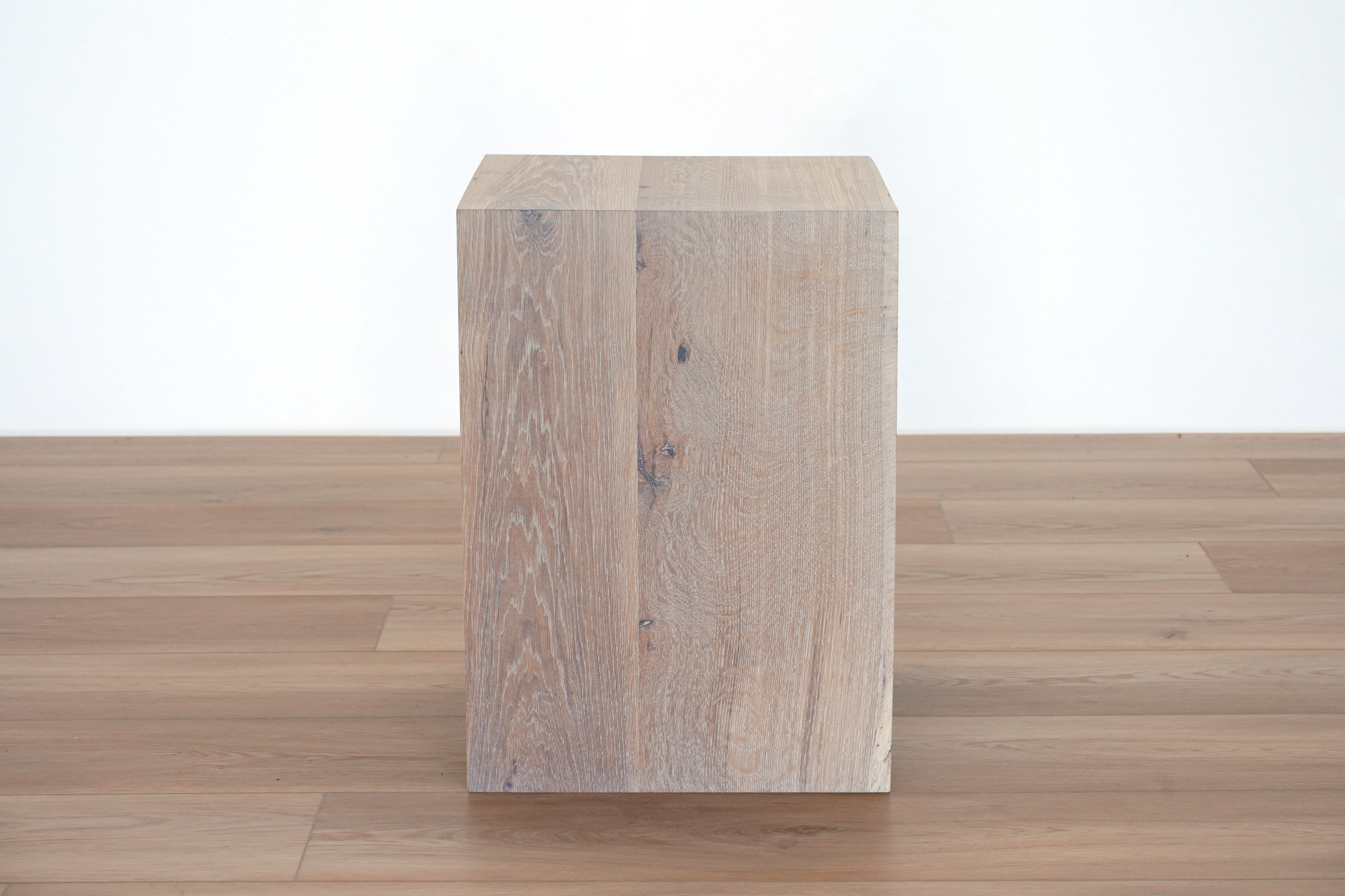 Cotton White Waterfall End Table– Artisan Born